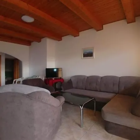 Apartament Vitorlas Villa, Emelet