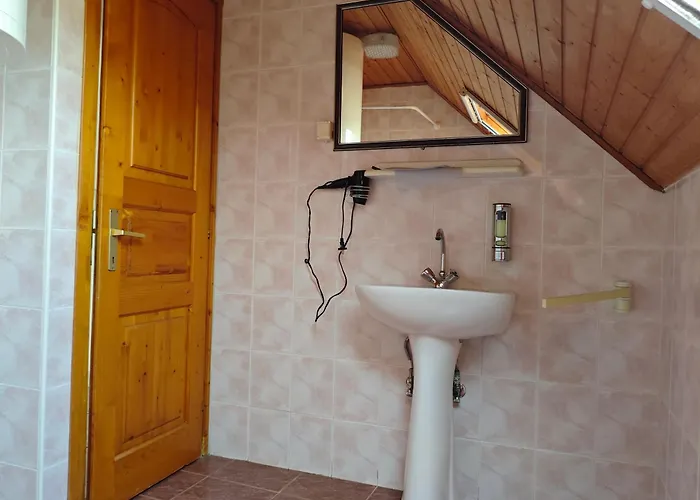 Vitorlas Villa, Emelet Lejlighed